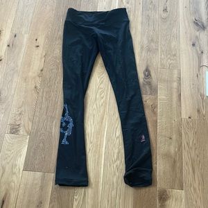 Women’s figure skating pants